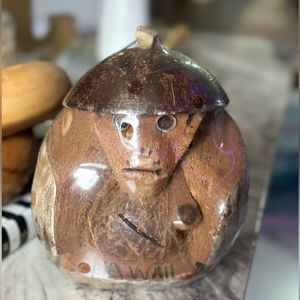 Hawaii Hand Carve Coconut Bank